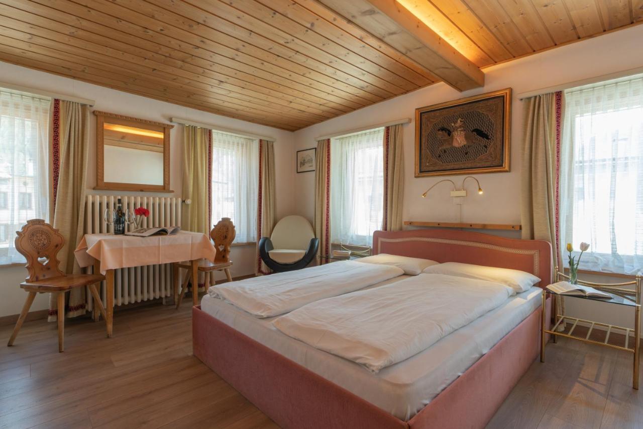 Hotel Alpina Zernez Exterior foto